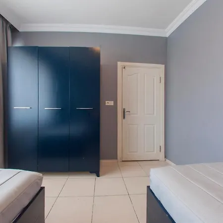 Room Room Hotel לינה וארוחת בוקר