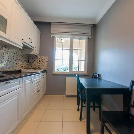 Room Room Hotel לינה וארוחת בוקר 3*