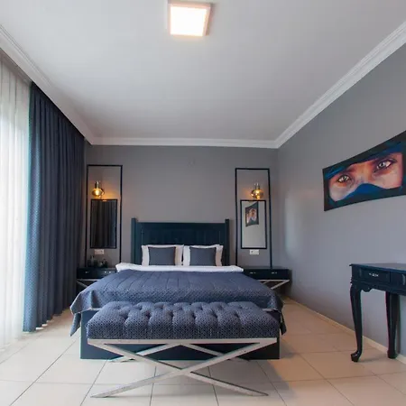 Room Room Hotel לינה וארוחת בוקר