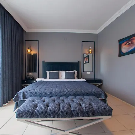 Room Room Hotel 3*