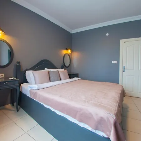Room Room Hotel