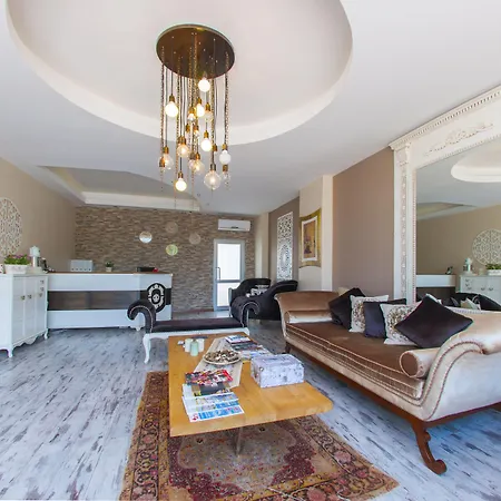 לינה וארוחת בוקר Room Room Hotel Senaiye