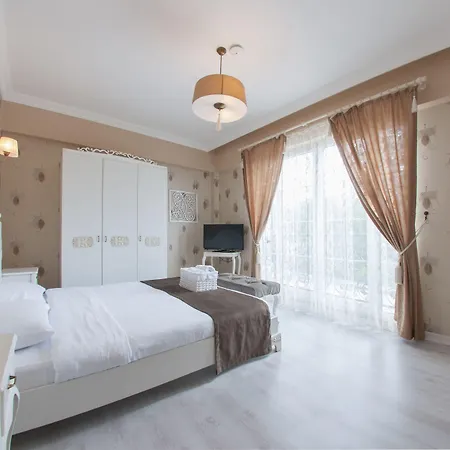 Room Room Hotel 3*