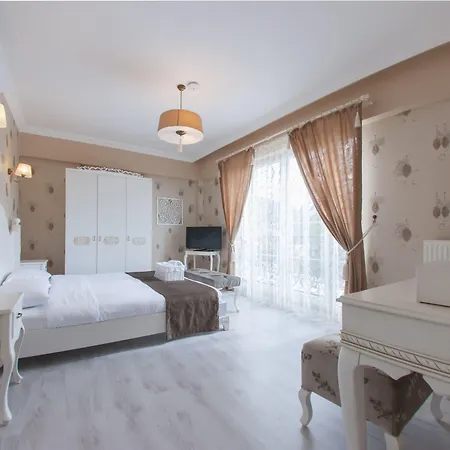 Room Room Hotel Senaiye