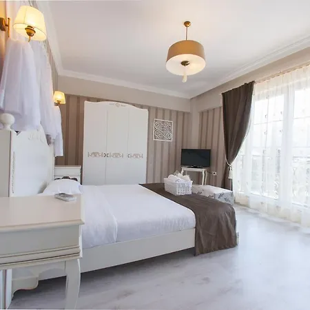 Room Room Hotel לינה וארוחת בוקר