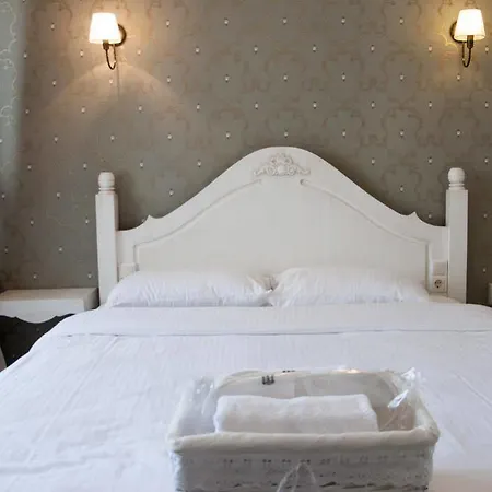 Room Room Hotel