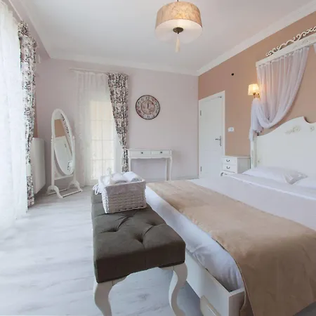 Bed & Breakfast Room Room Hotel Dilekli