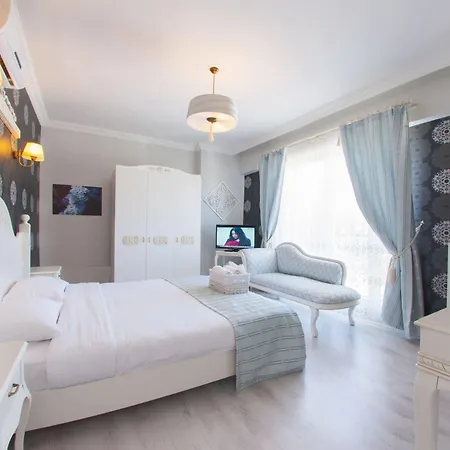 Room Room Hotel Senaiye