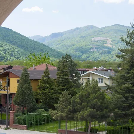 Room Room Hotel Bed & Breakfast 3*